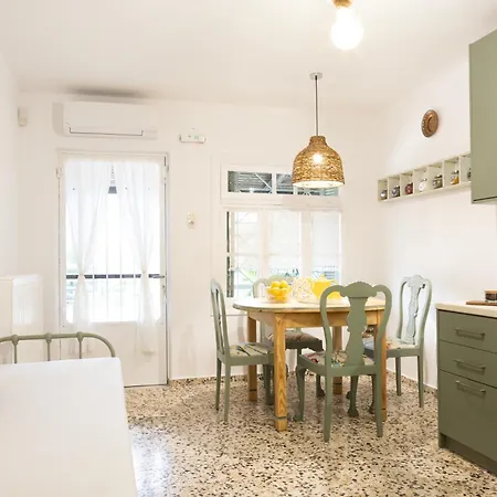 Villa Theodorou Art House *